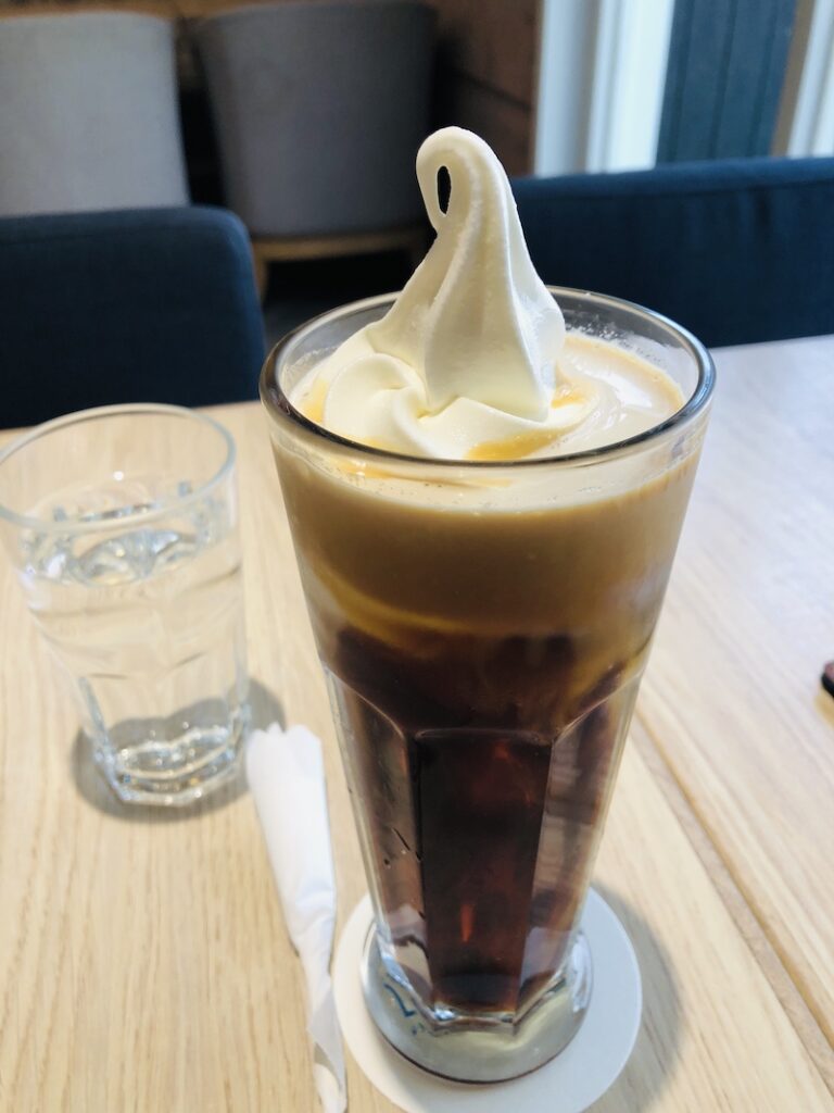 漂浮冰滴咖啡